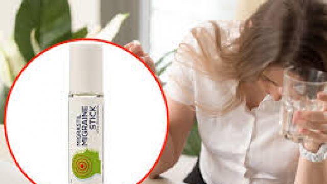 This Roll-on Aromatherapy Stick Is a Lifesaver for Headache and Migraine Sufferers